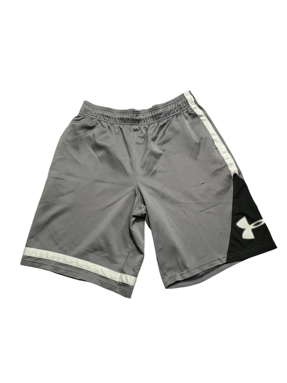 gray basketball shorts
